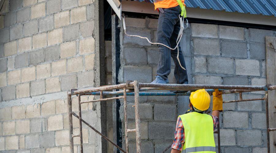 Expert Emergency Roof Repairs services in Bellwood, NE